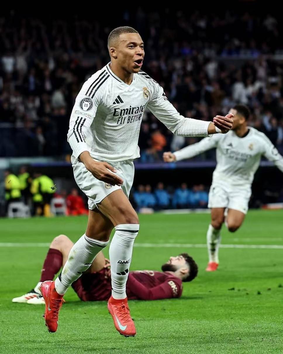 半岛体育app下载-姆巴佩迎来十五赛季高光表现，TES球迷沸腾！-半岛体育app下载