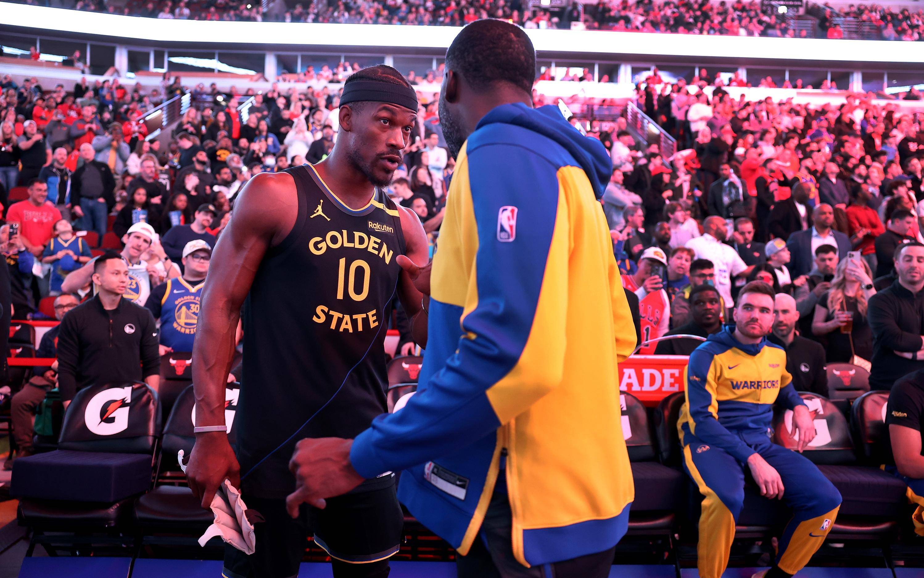 官方网站-库里在中国队比赛中逆转，比分优势明显引发热议！-官方网站